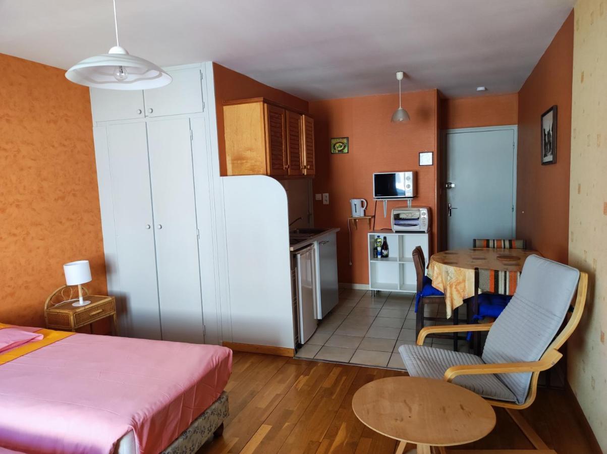 Residence L'Alexandra 2 Etoiles Bourbonne les Bains Bagian luar foto