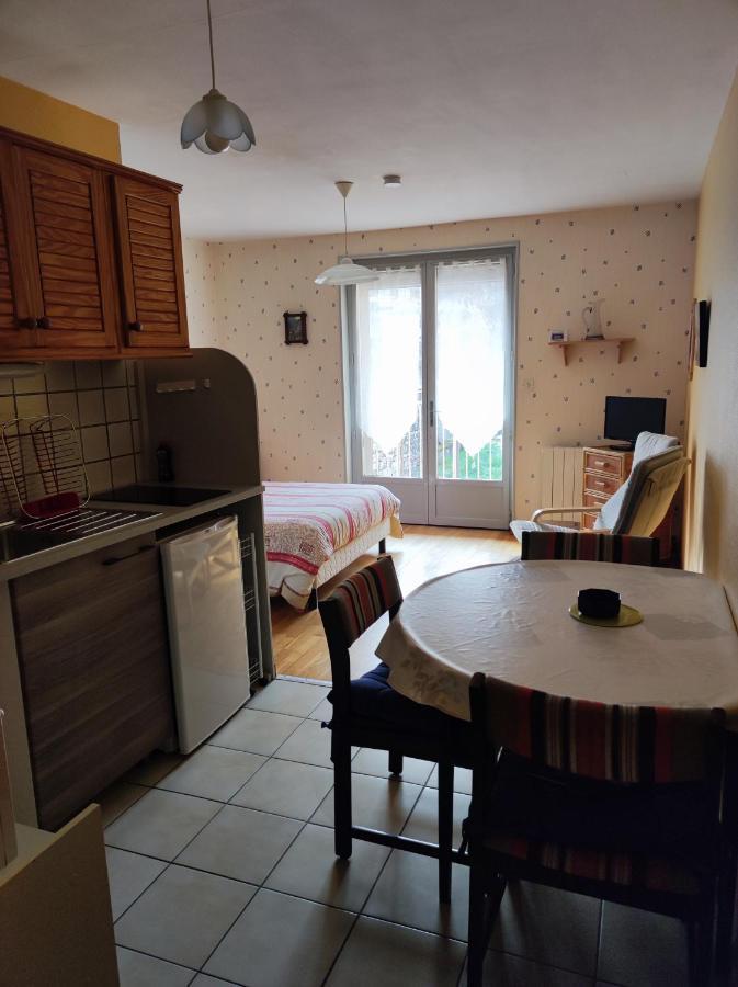 Residence L'Alexandra 2 Etoiles Bourbonne les Bains Bagian luar foto